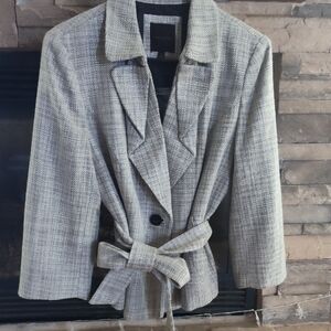 The Limited Gray Blazer with Wrap Style and Notched Collar